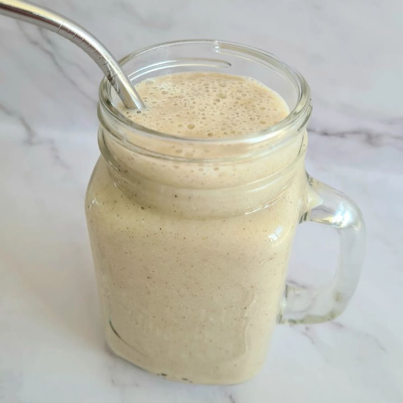 Cinnamon Apple Flaxseed Smoothie